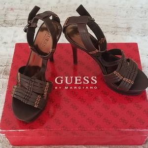 Women's shoes